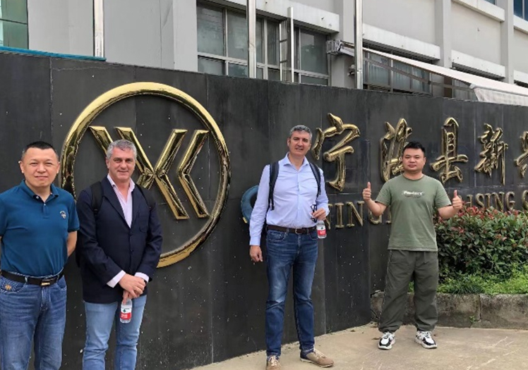 Client from Spain visit our factory